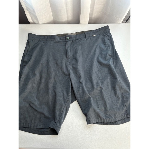 Linksoul Golf Shorts Flat Front Performance Lightweight Size 40 - Picture 1 of 4